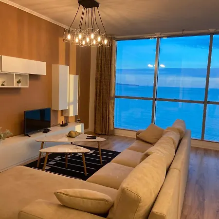 Apartment City Center& Sea View Durres