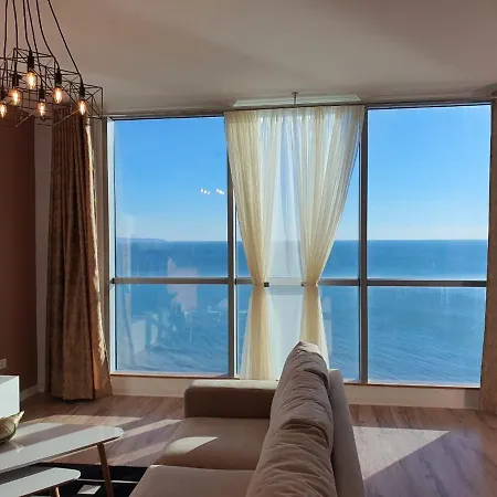 Apartment City Center& Sea View *